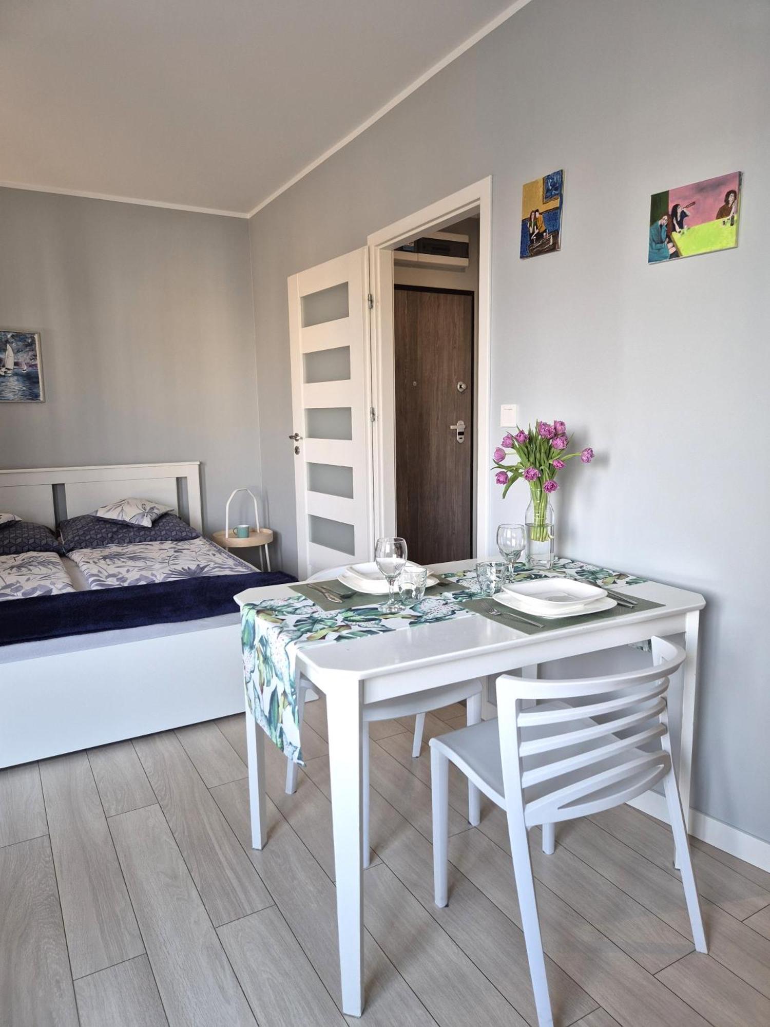 Elegant & Cosy Apartment วรอตซวาฟ ภายนอก รูปภาพ